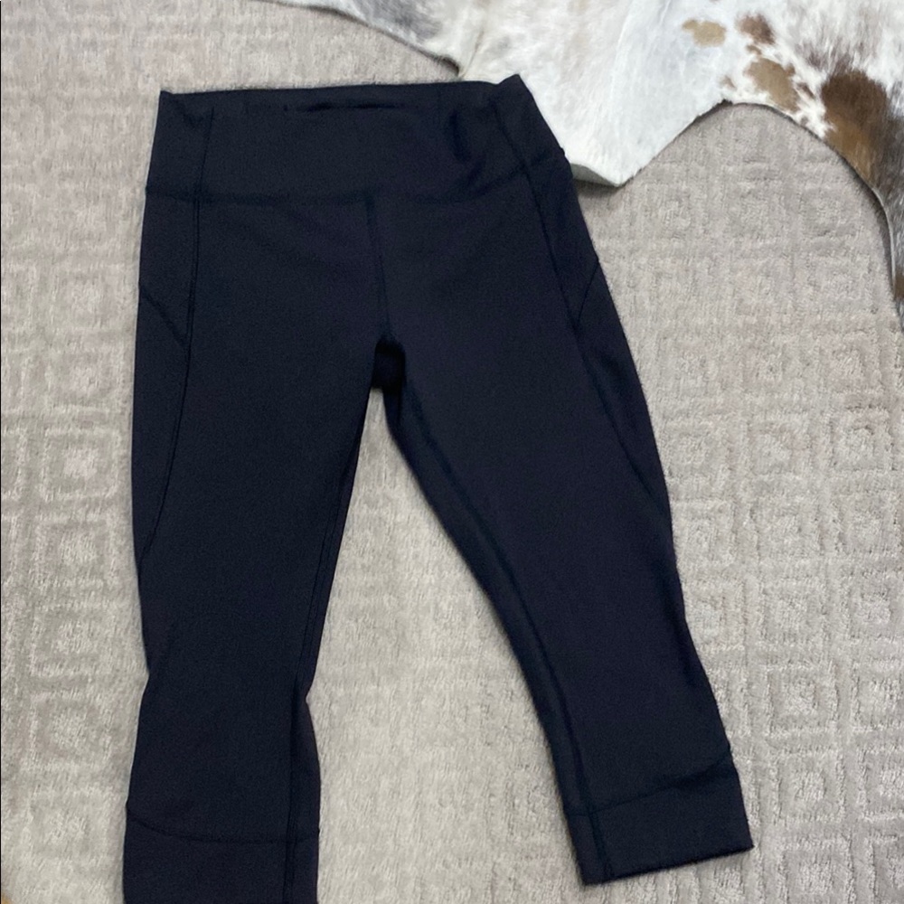 lululemon athletica cropped Black Joggers